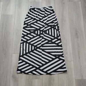 Black and White Geometric Maxi Skirt